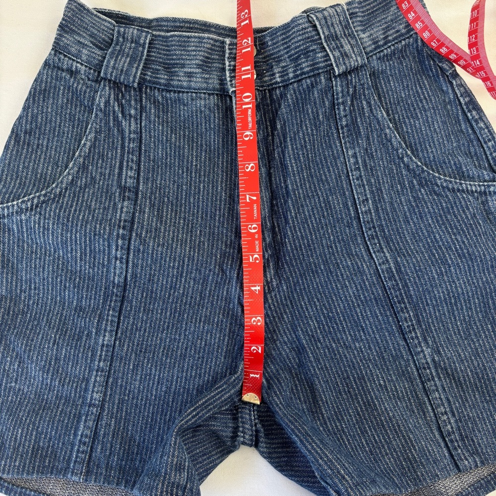 Vintage 90s Y2K High Rise Blue Hickory Stripe Denim Jean Shorts Small 26 - Picture 13 of 15